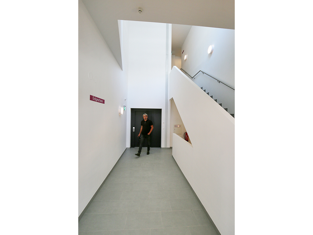 claud architekten Architektur Projekt Wien Stiegenhaus vom Wohnhaus